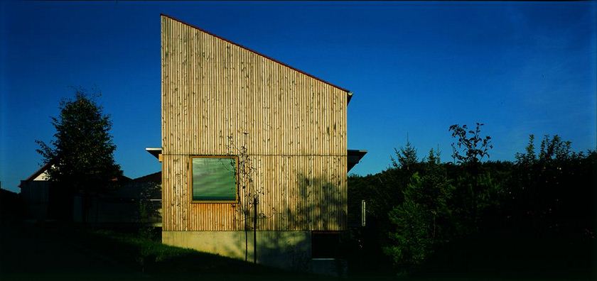 Holzhaus im Odenwald - Giebelansicht